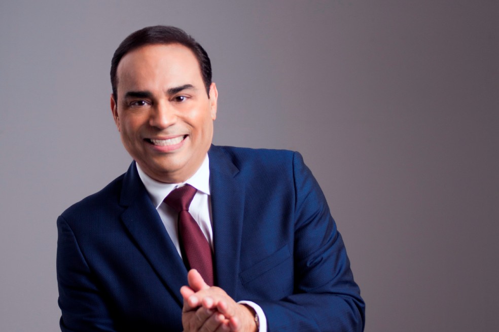 Gilberto Santa Rosa: La salsa vivió lo mismo que los urbanos con Latin Grammy