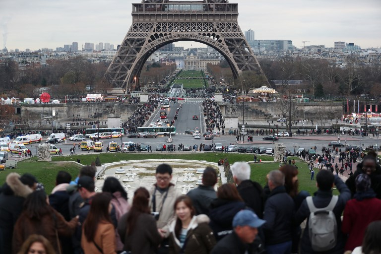Universitarios colombianos en Francia, preocupados por alza de matrículas
