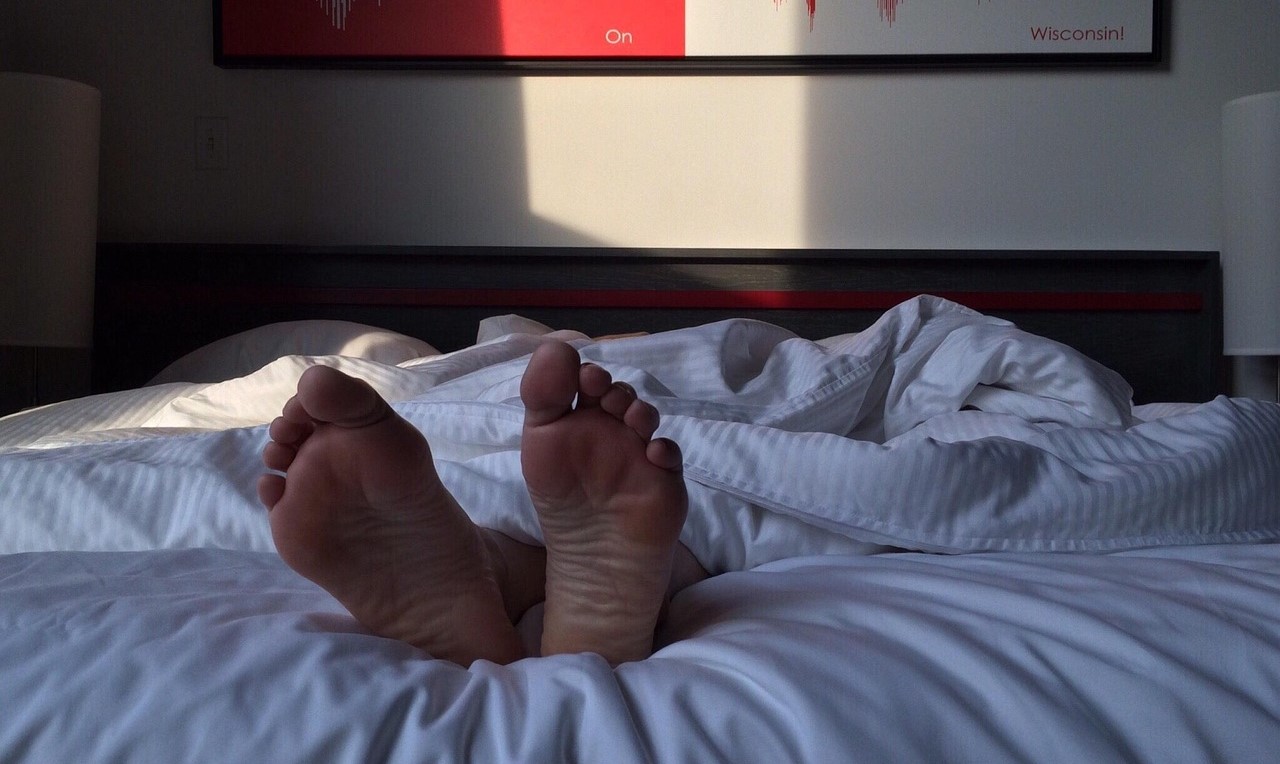 ¿Por qué dormir poco es peligroso? El cuerpo entra en un estado de alerta