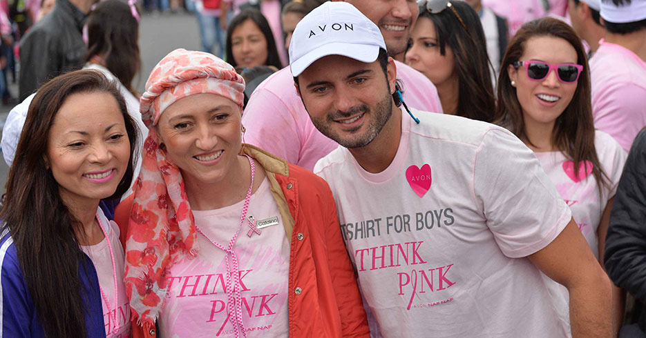 La caminata AVON apoya la lucha contra el cáncer de seno