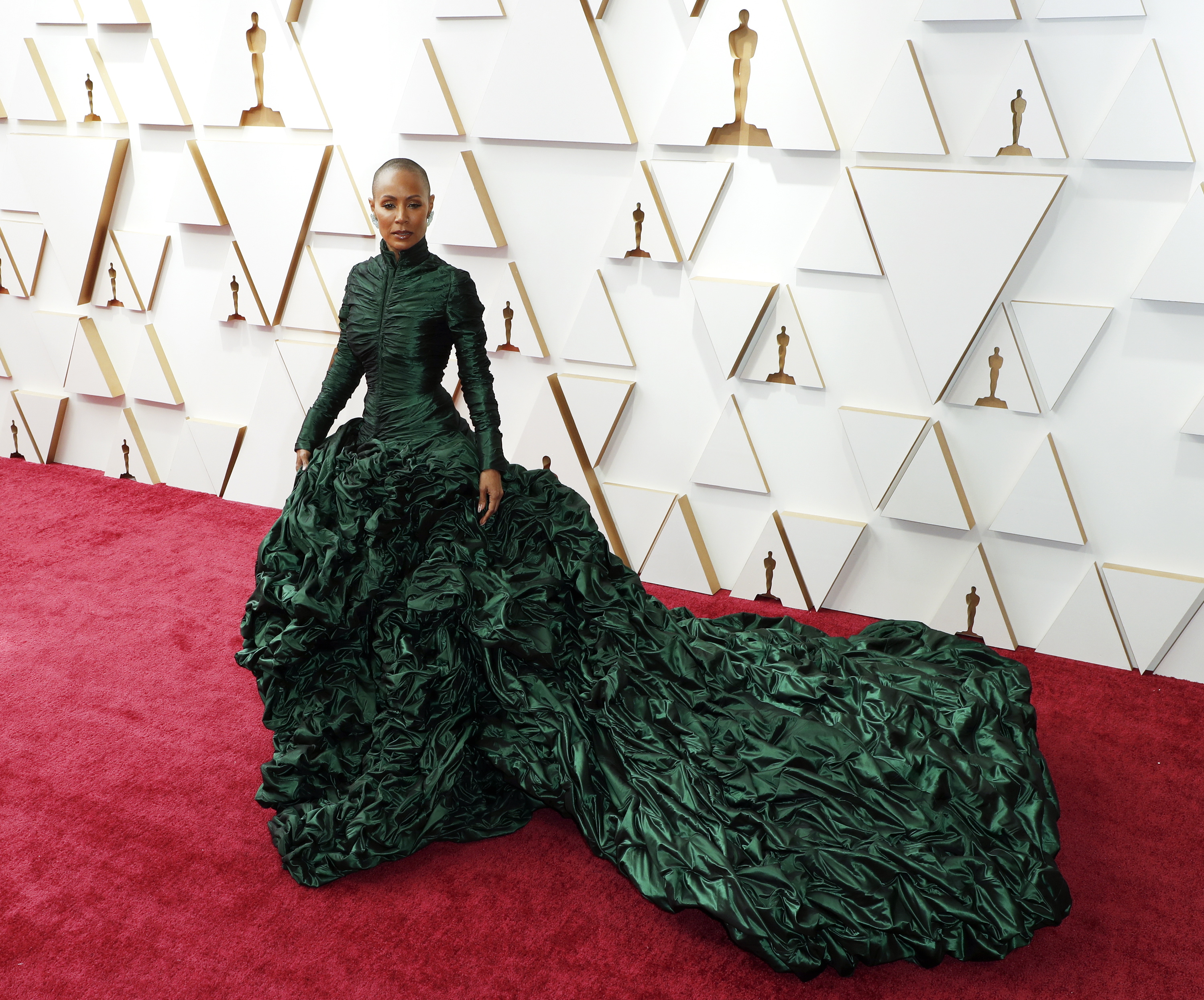 Hollywood (United States), 27/03/2022.- US actress Jada Pinkett Smith arrives for the 94th annual Academy Awards ceremony at the Dolby Theatre in Hollywood, Los Angeles, California, USA, 27 March 2022. The Oscars are presented for outstanding individual or collective efforts in filmmaking in 24 categories. (Estados Unidos) EFE/EPA/DAVID SWANSON