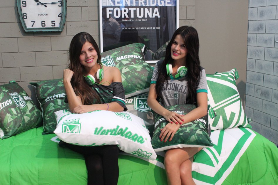 Atlético Nacional lanzó línea de ropa femenina