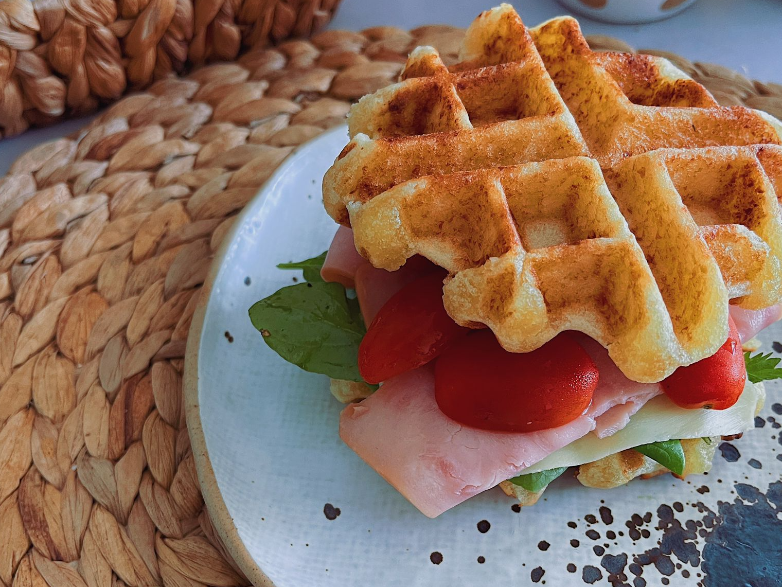 Sándwich de waffle, una receta para consentir el paladar