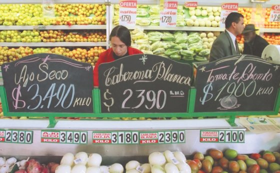 Dice Bancolombia que se proyecta que los precios de los alimentos se mantengan con su tendencia a la baja. /Archivo