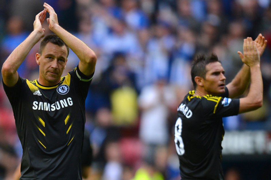 Manchester City y Chelsea debutan a lo campeón en la Premier