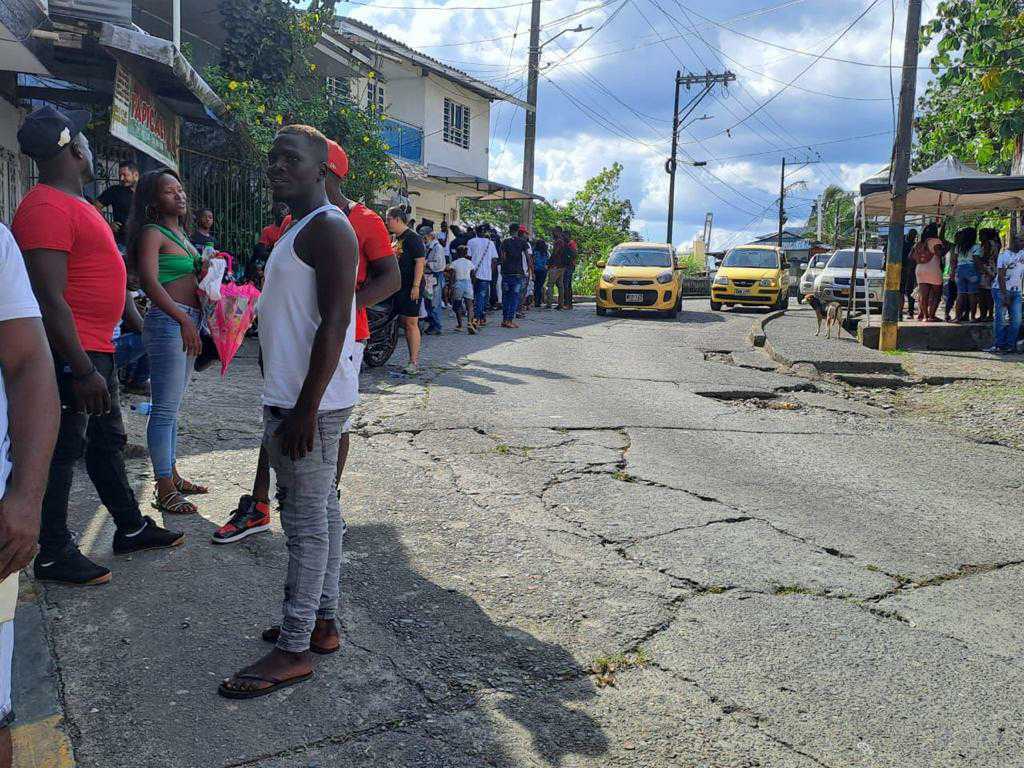 Más de 260 desplazados llegaron a Buenaventura y exigen ayuda del Gobierno