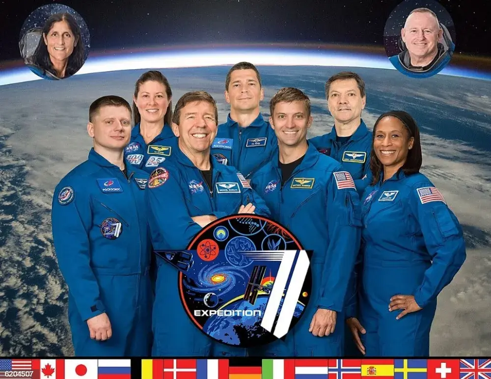 19 personas -incluyendo a cinco mujeres- coinciden en el espacio