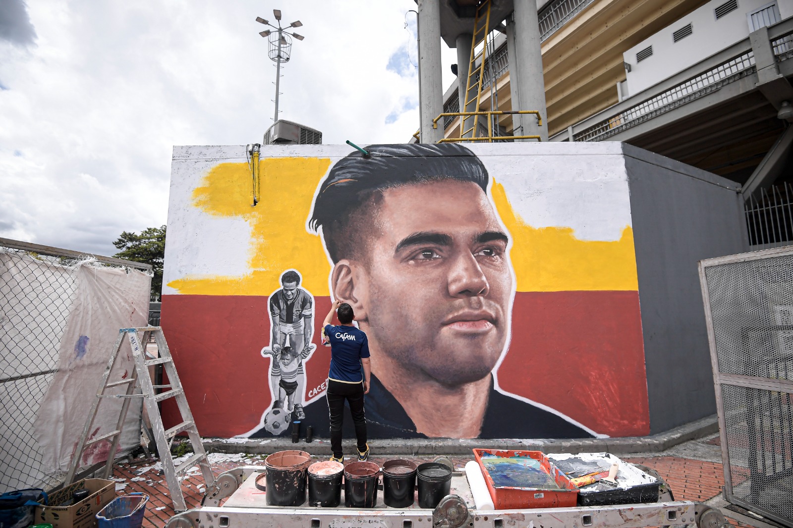 Con el equipo azul de Bogotá, Falcao firmó un contrato por seis meses que será prorrogado en 2025 si el equipo cumple con los objetivos planteados por los directivos.