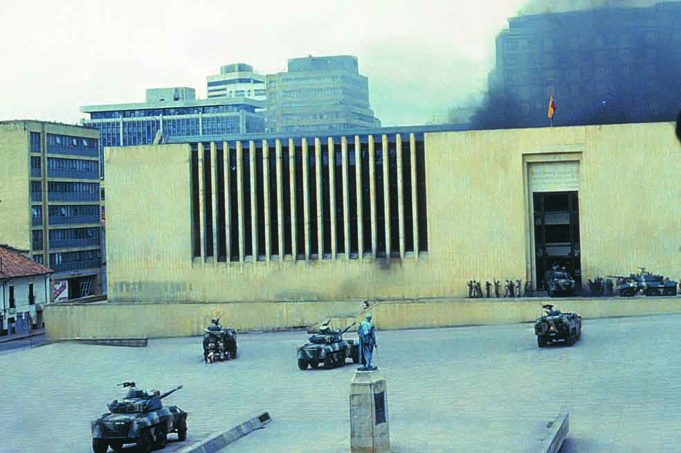 Palacio de Justicia, un grifo abierto