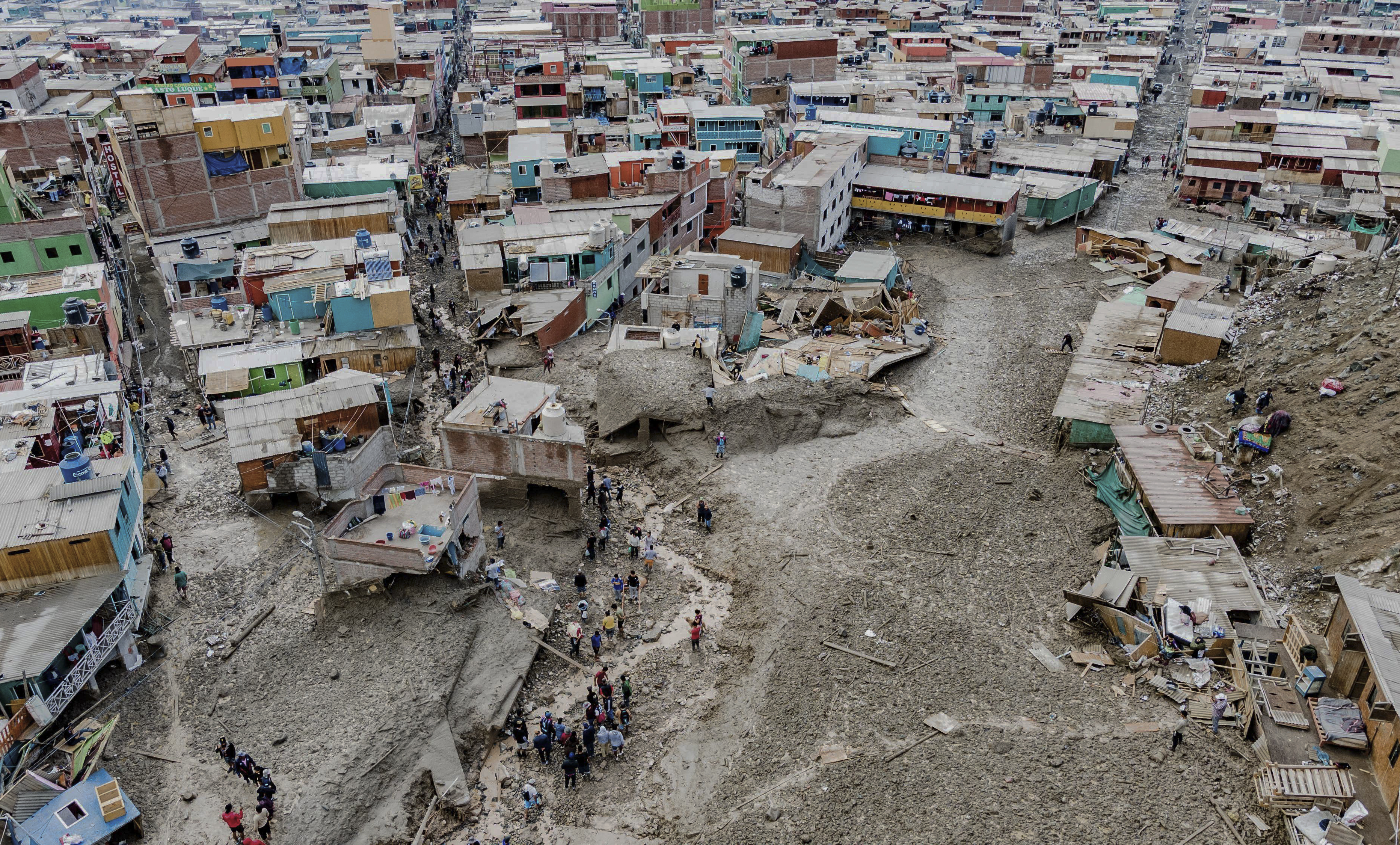 Continúan los trabajos de rescate tras los deslaves en el sur y centro de Perú