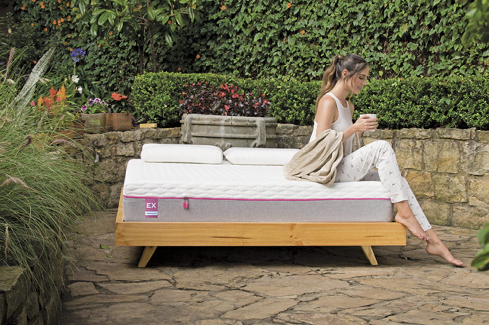 señora en cama Euromattres