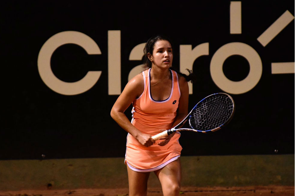 María Camila Osorio avanzó a semifinales del Asunción Bowl