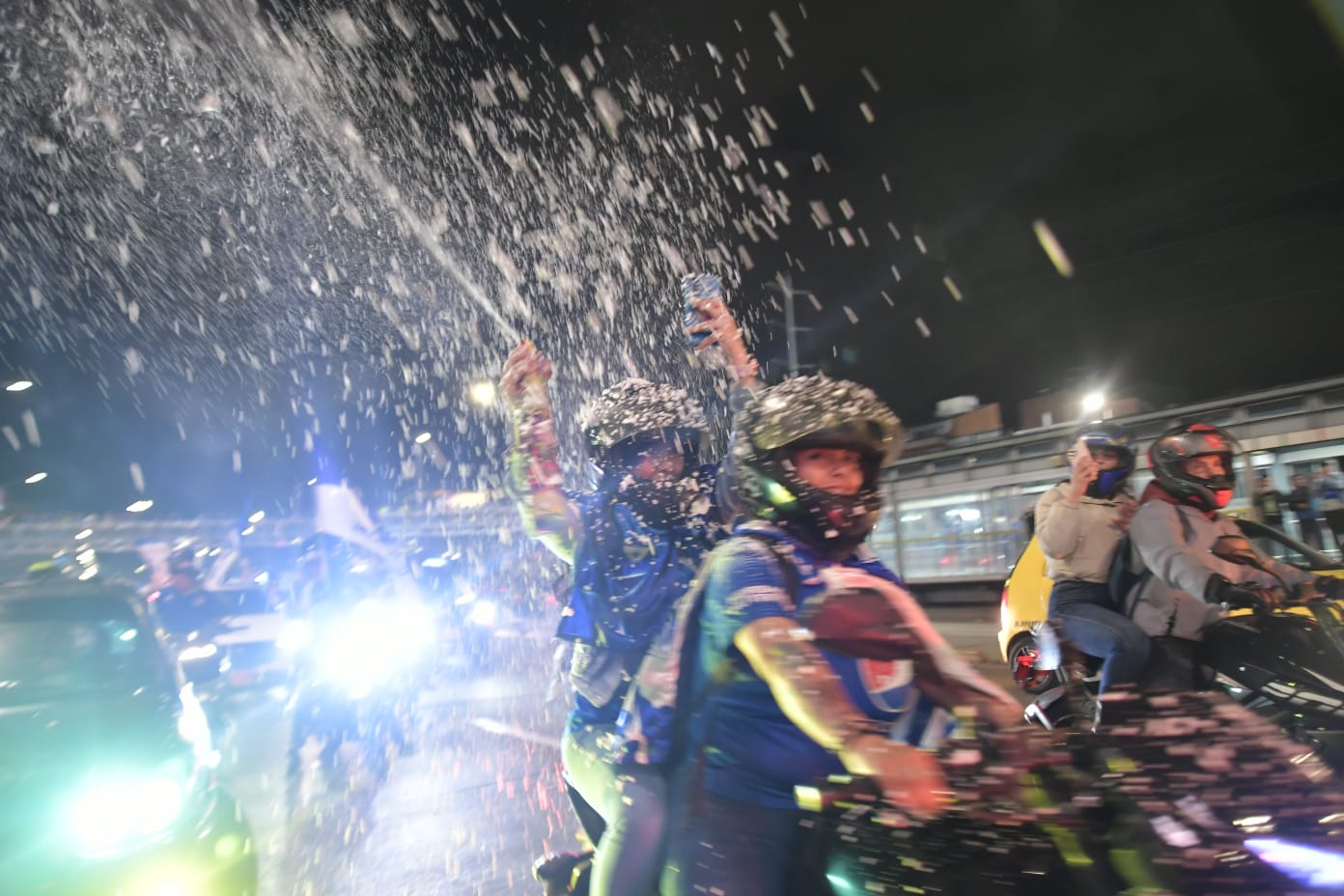 Fotos de la celebración de la hinchada de Millonarios por el título 16.