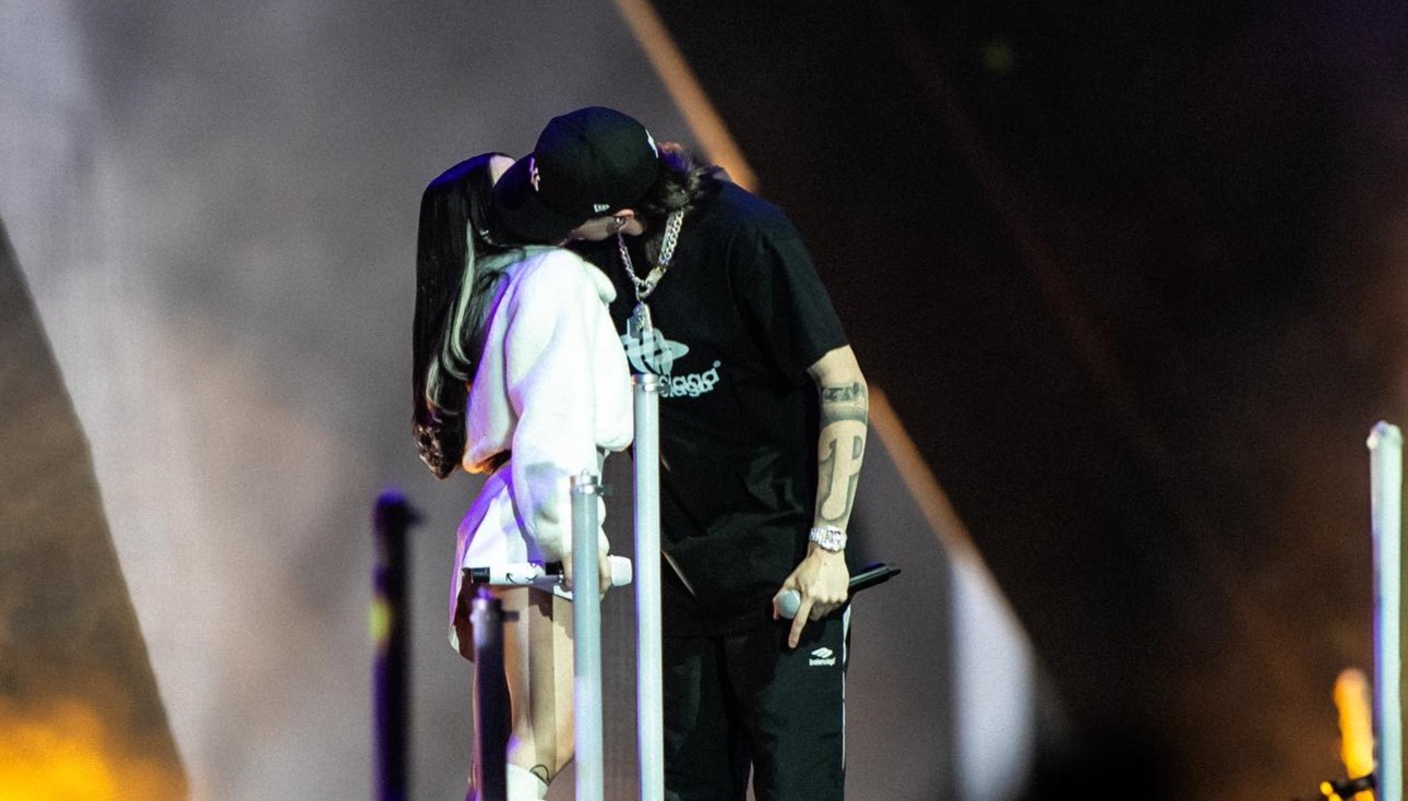 Video: Nicki Nicole y Peso Pluma confirman su noviazgo en pleno concierto