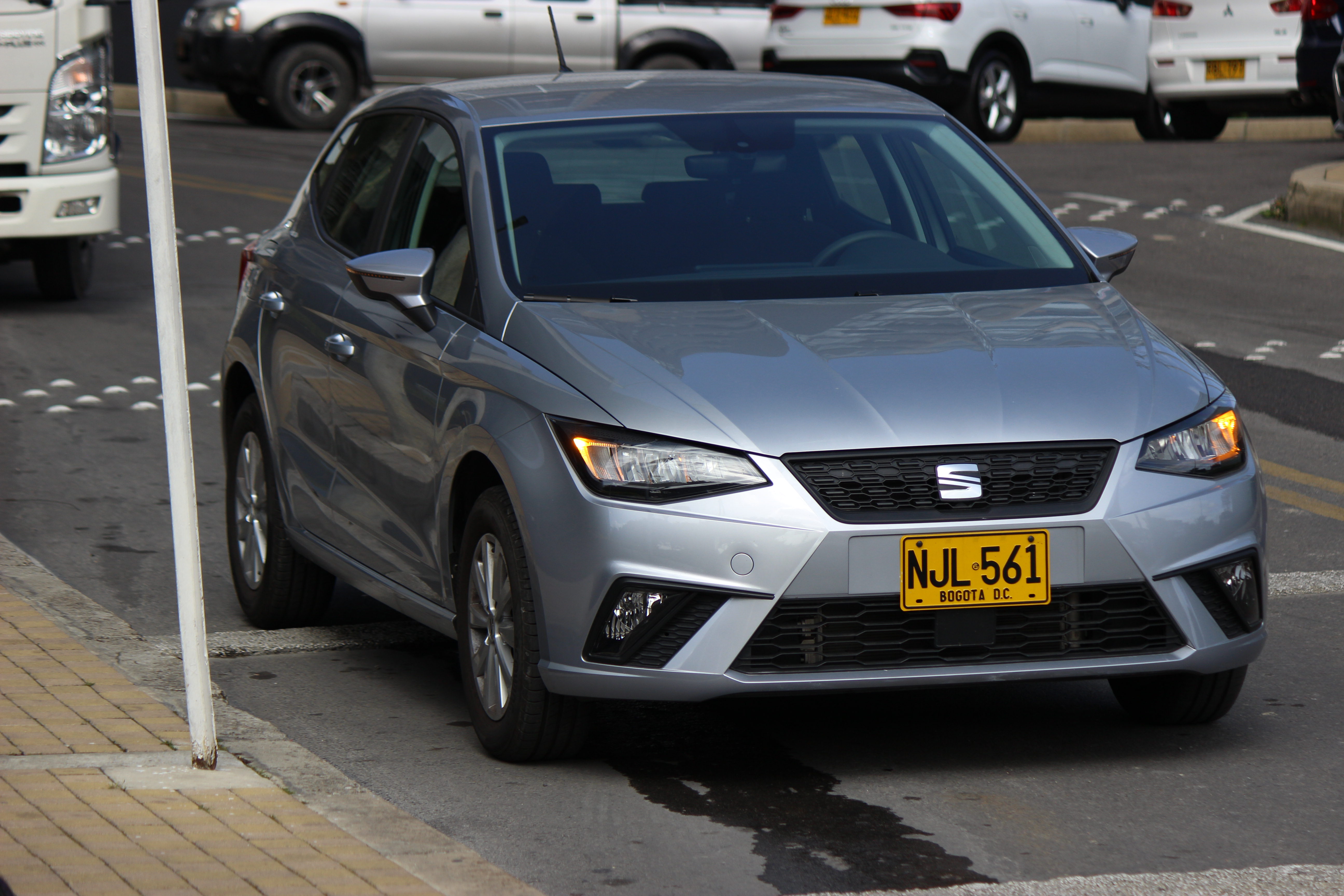 El Seat Ibiza 2025 conserva su motor de 1.6 litros, MPI (inyección multipunto) y cuatro cilindros. El motor que equipa Ibiza le permite entregar una potencia de 110 caballos y un torque máximo de 152 Nm.