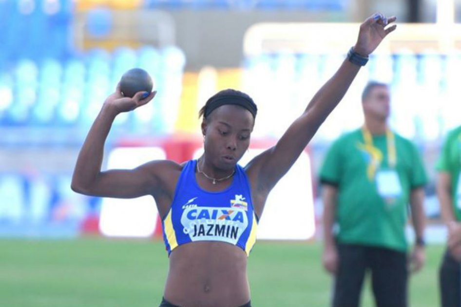 Evelis Aguilar venció en las pruebas 200 y 800 metros. Foto: Prensa Total