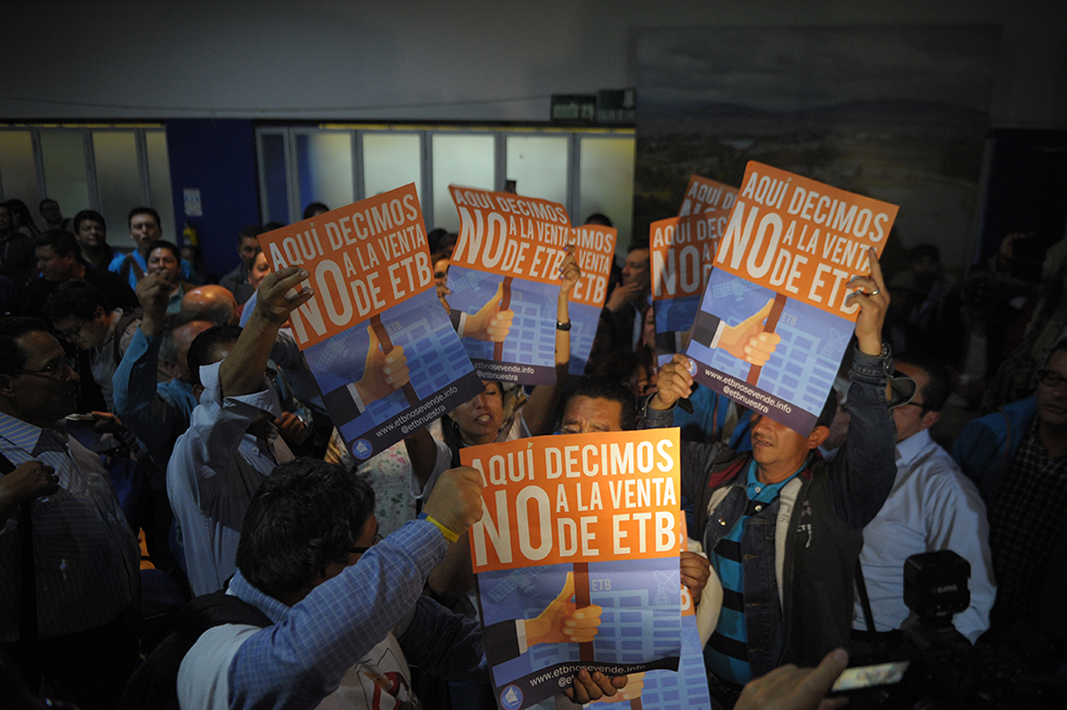 Medidas cautelares: la esperanza de opositores para frenar venta de la ETB