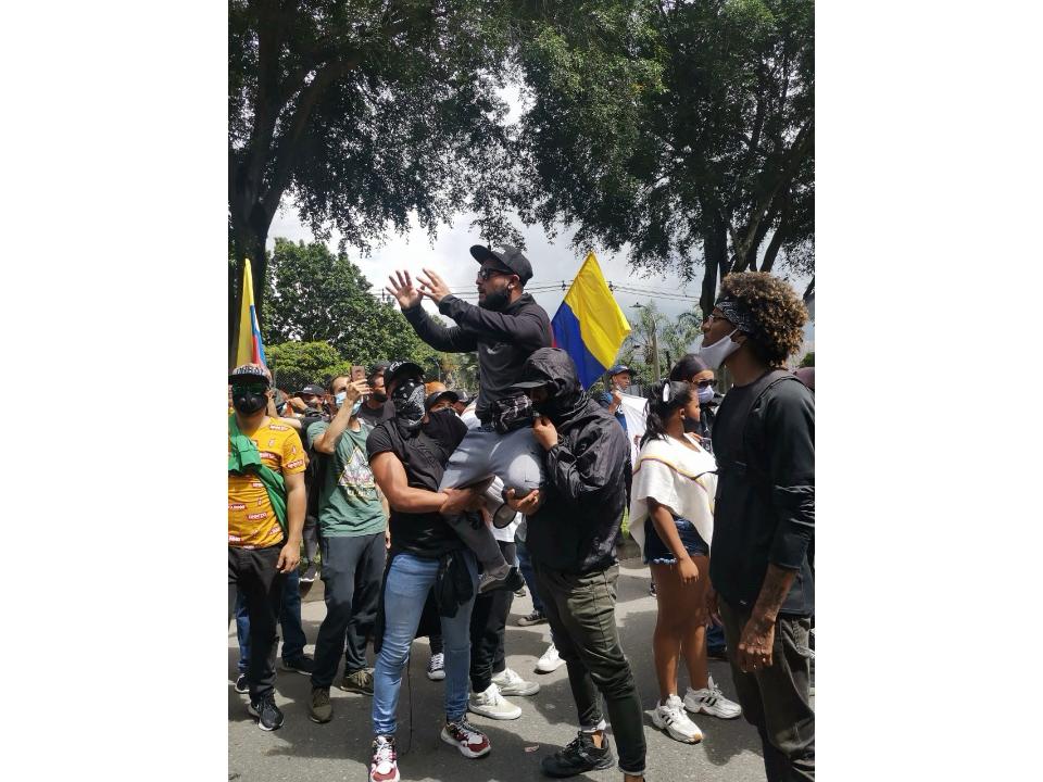 Dayro Hidalgo durante las manifestaciones del pasado 28 de abril, día en que se le señala de participar en hechos de vandalismo.