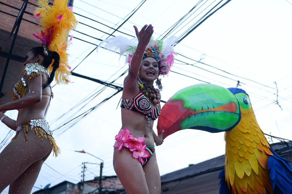 DESFILE DE CARROZAS REINADO NACIONAL DE LA PANELA 2024