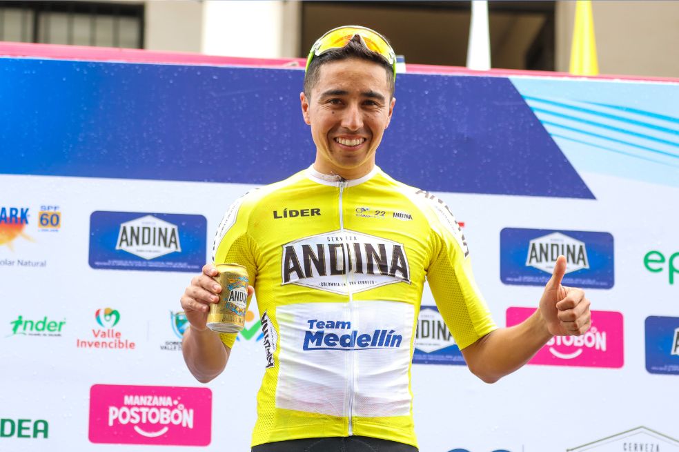 Aldemar Reyes se recuperó y ganó la cuarta etapa del Clásico RCN