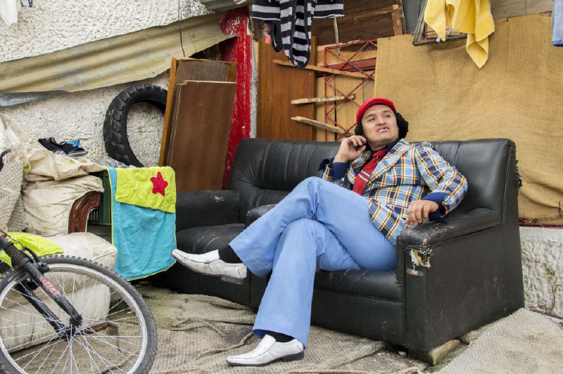 Hassam: “Uso la comedia como una herramienta social”