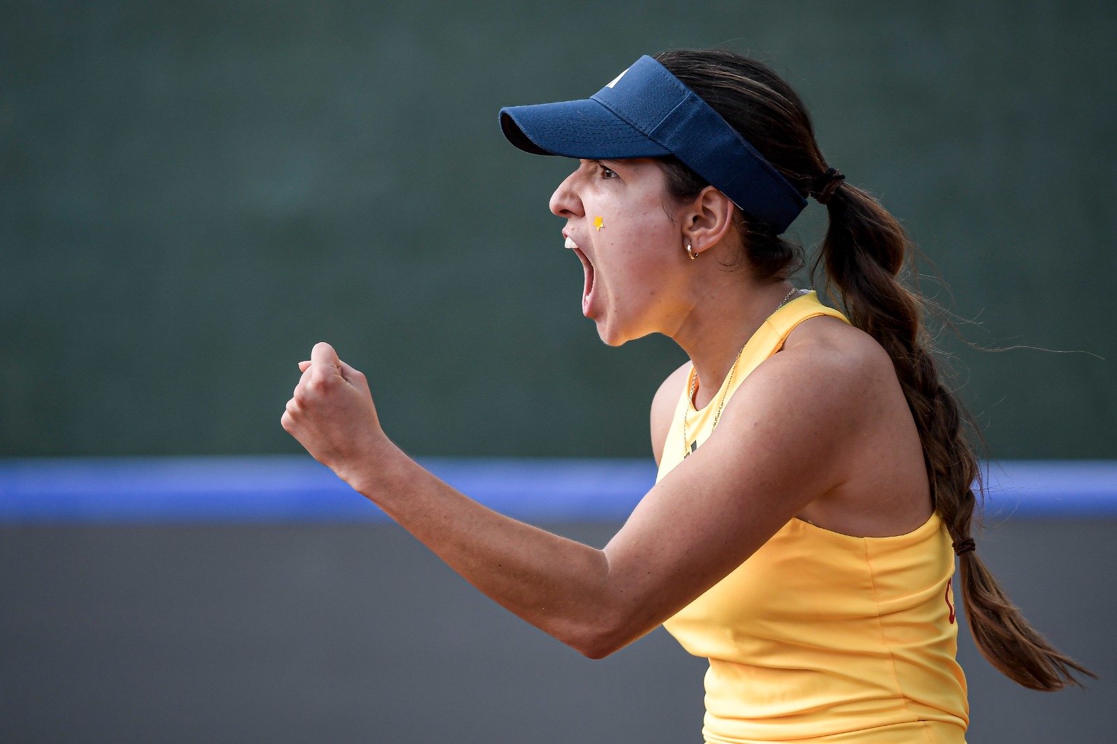 La colombiana Camila Osorio venció a la francesa Clara Burel en la Copa Billie Jean King en Sopó.