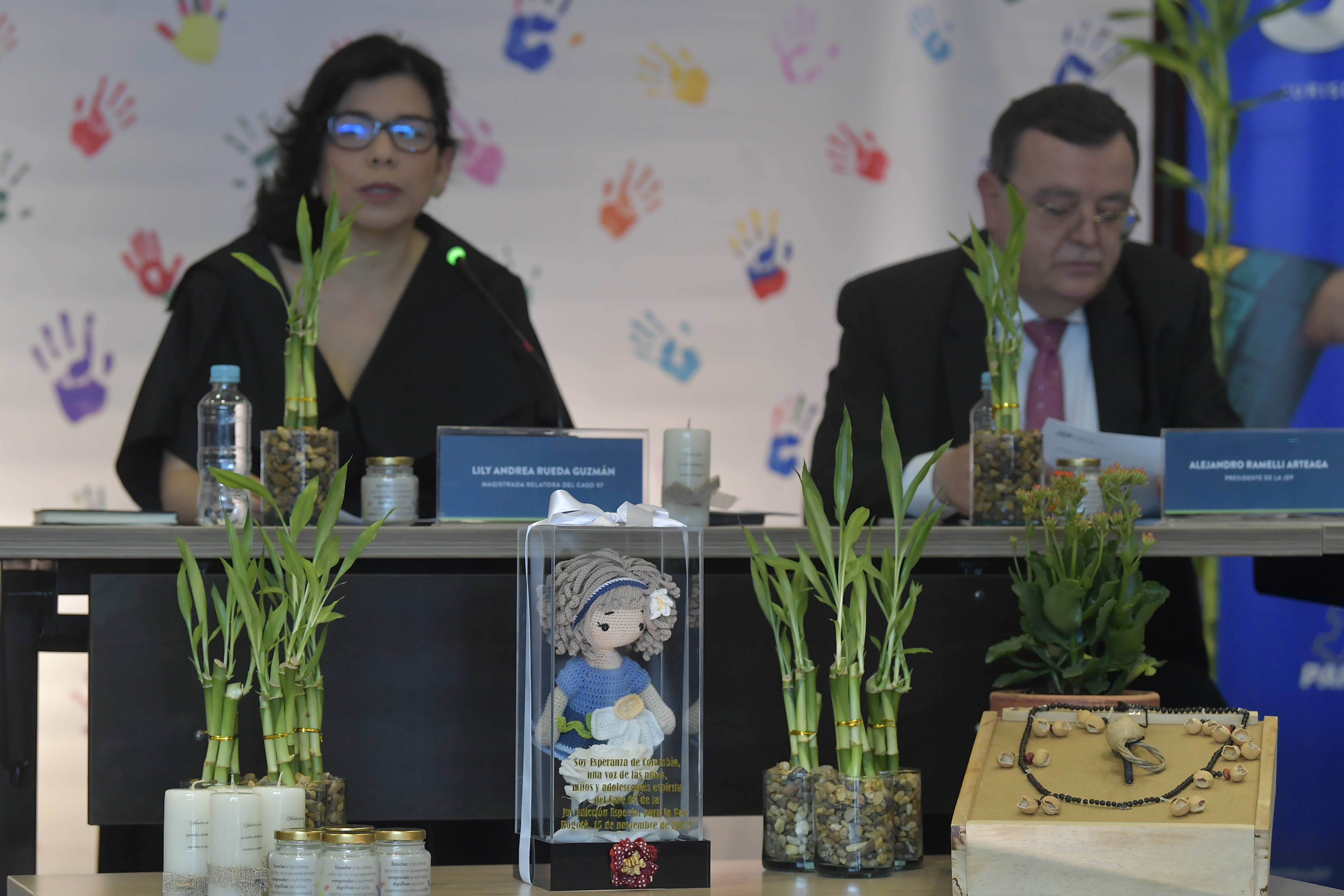 “Ser mujer allá, era ser violada”: voces de la atrocidad del reclutamiento de niños