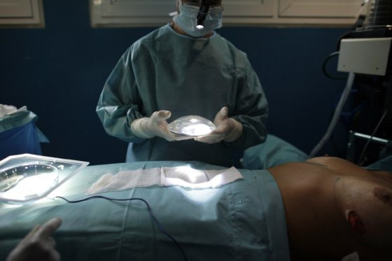 Por ahora son tres médicos a quienes les imputarán cargos / Archivo