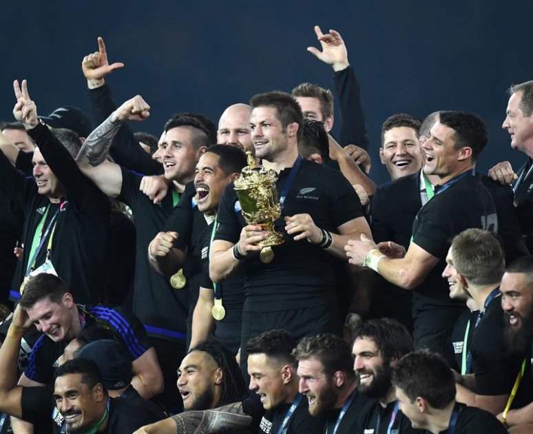 Los All Blacks hacen historia y consiguen su tercer título mundial