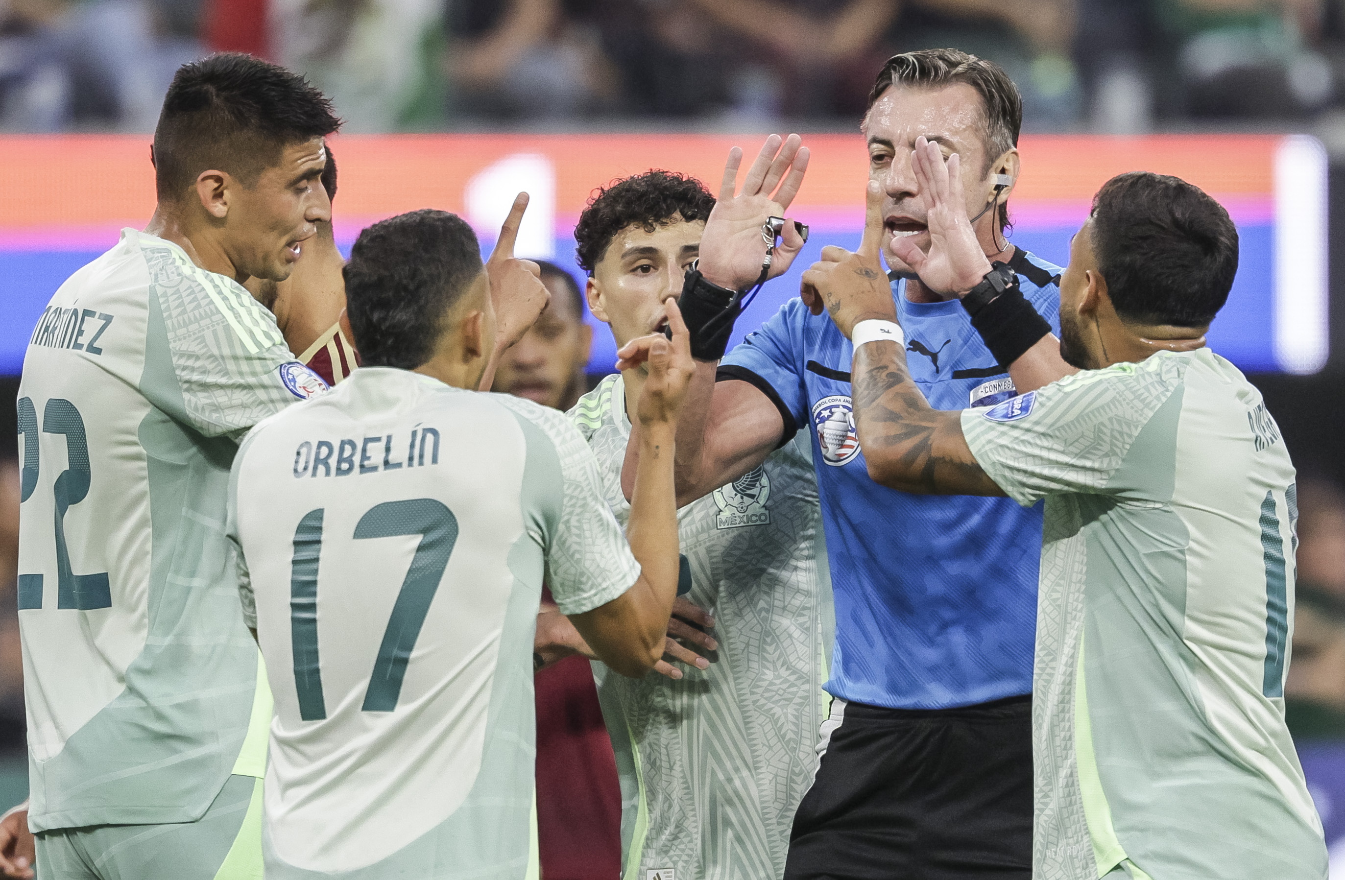 Atención, ya se sabe cuál es el árbitro de Colombia vs. Argentina: ¡hay polémica!