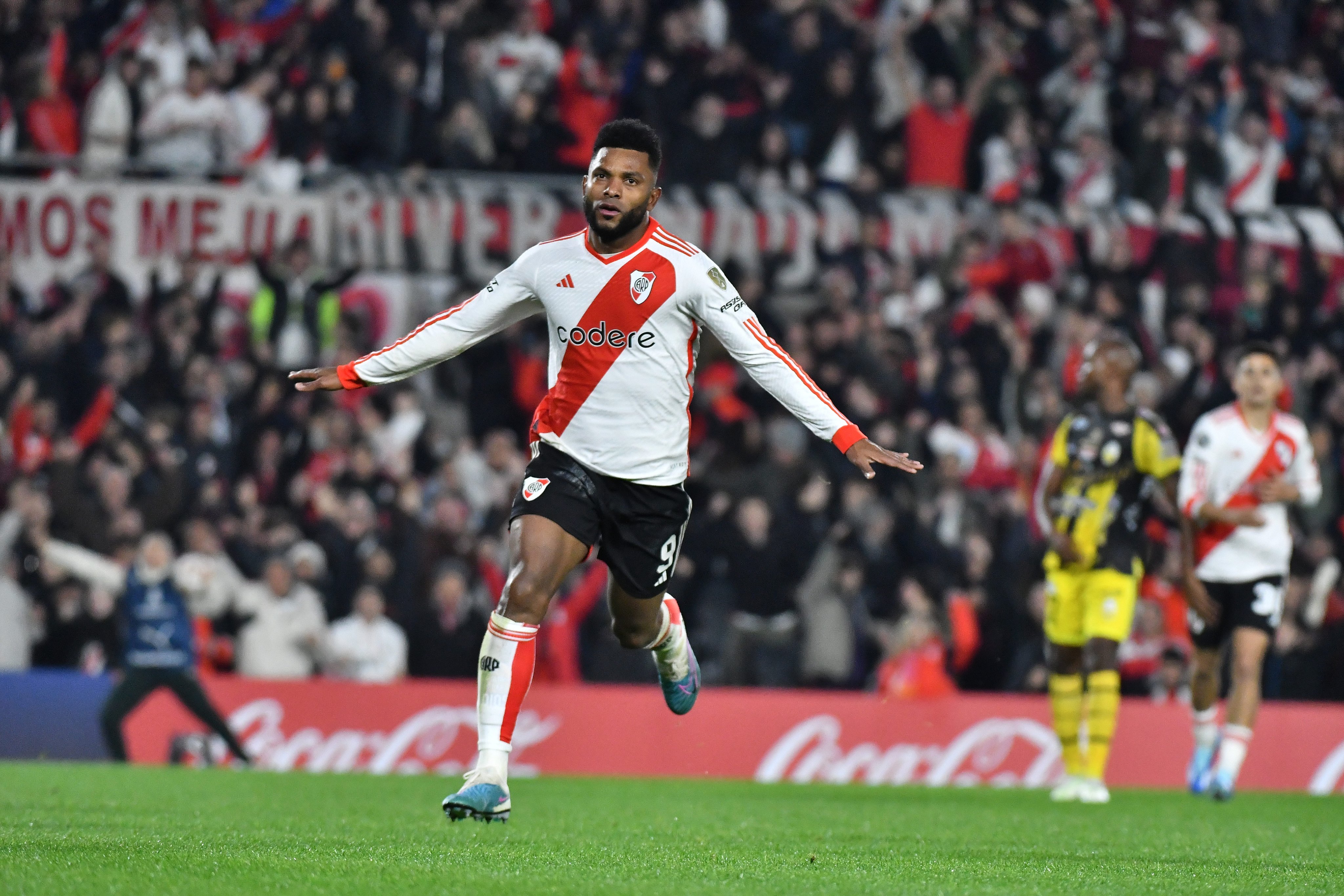 ¡En racha! Miguel Ángel Borja anotó doblete con River Plate en Libertadores: video
