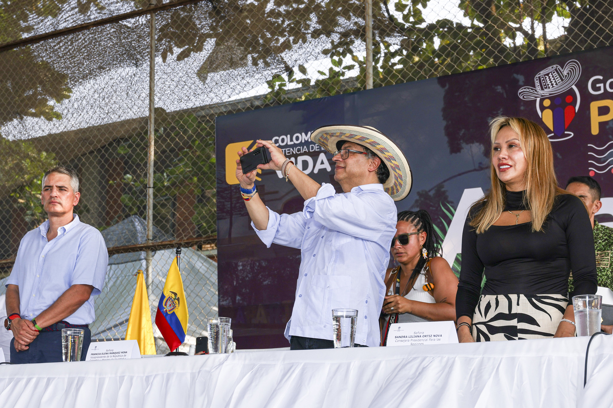 Gobierno con el Pueblo en Apartadó.