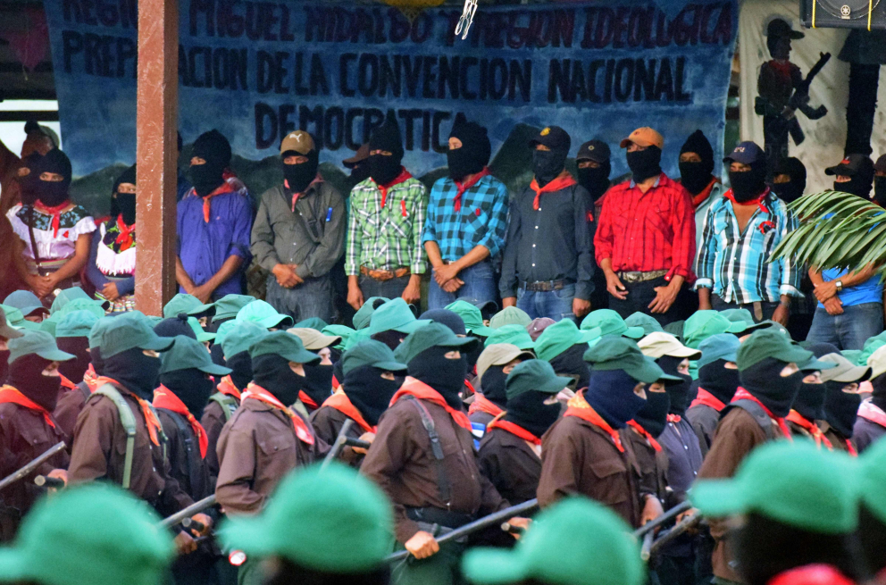 Miembros del Ejército Zapatista de Liberación Nacional (EZLN) desafiaron al presidente mexicano. / AFP