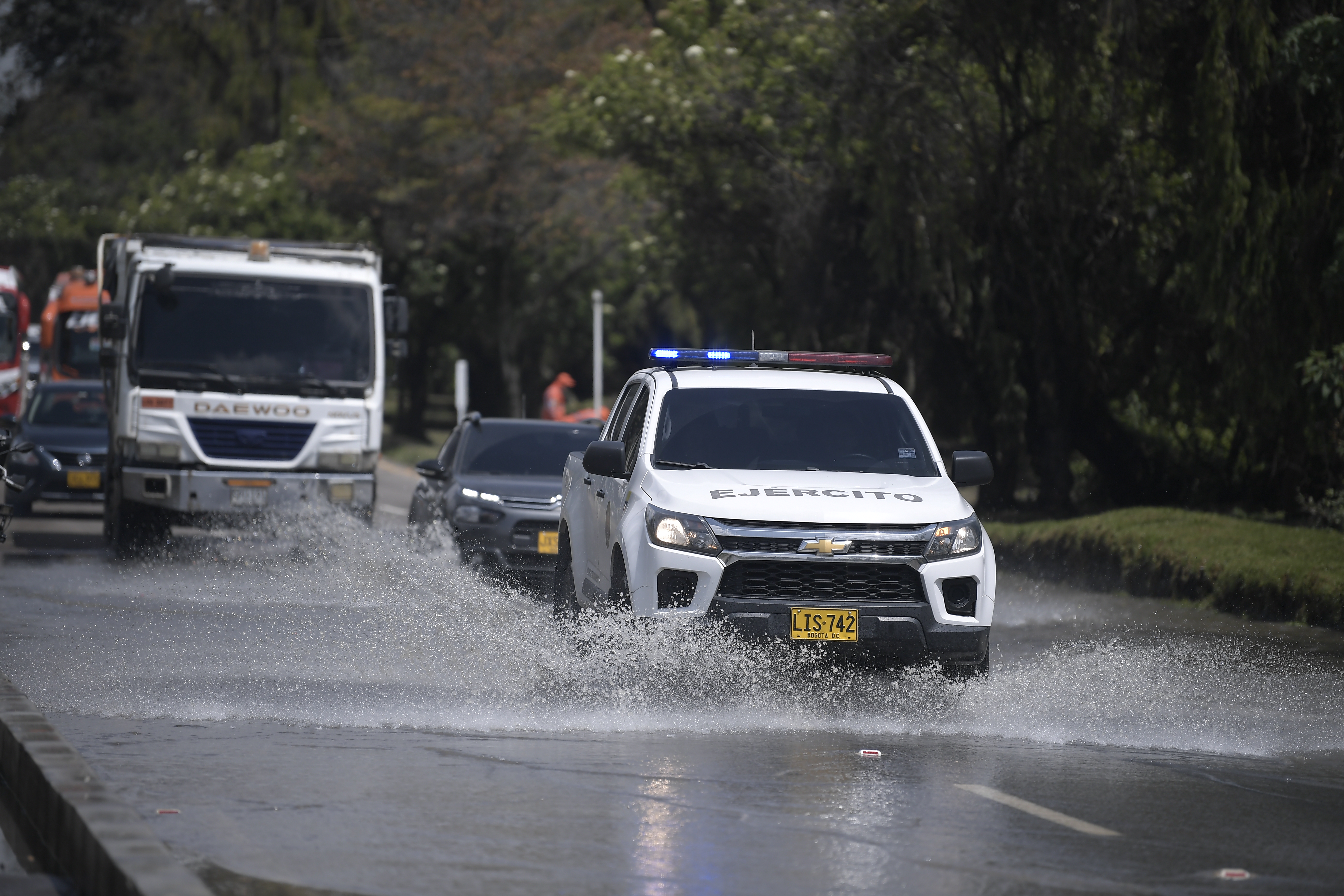 Movilidad 20 de noviembre: varios sectores inundados tras fuertes lluvias