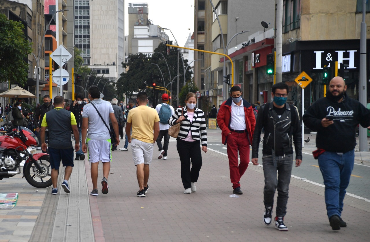 Con “Manual del Peatón”, Distrito presenta guía de normas básicas para caminar en Bogotá