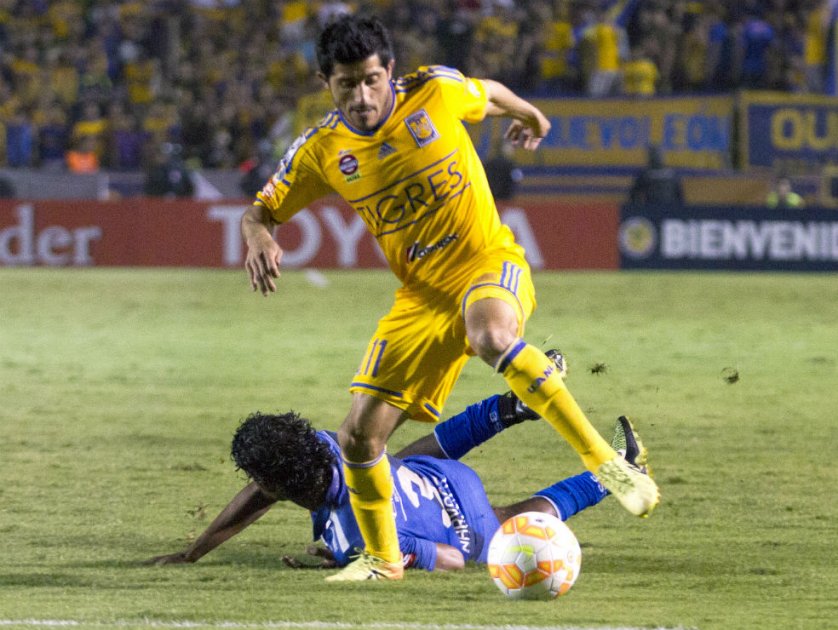 Tigres venció a Emelec y espera rival entre Santa Fe e Internacional en la Libertadores