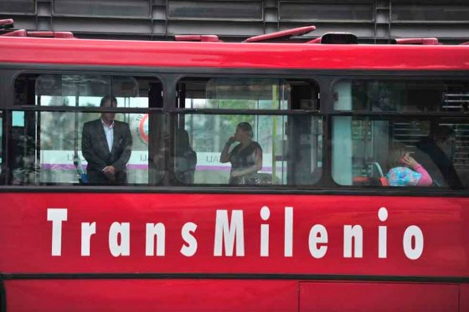 A caballo o en Transmilenio: una mirada a la historia del transporte en Bogotá