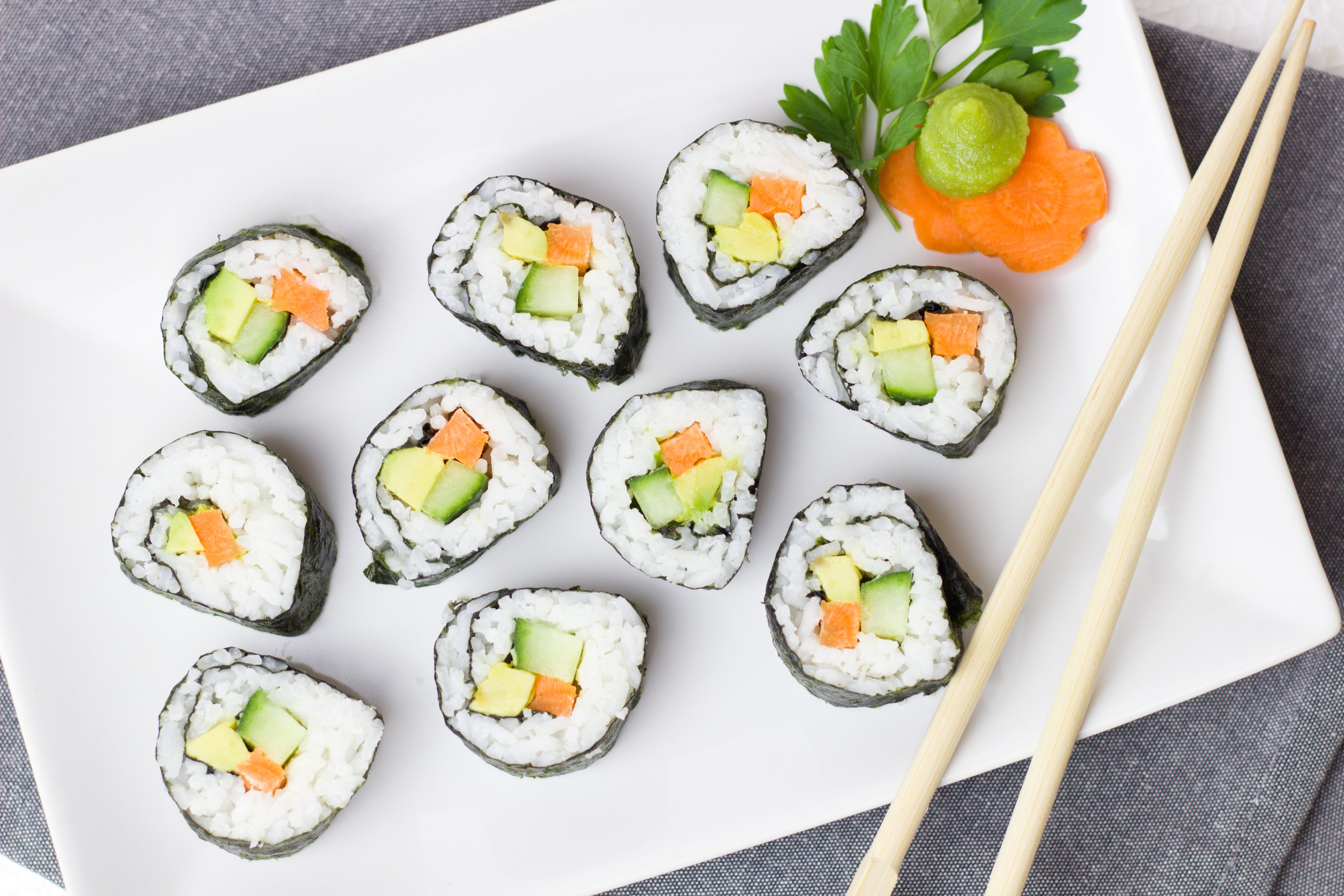 Sushi de pepino, una receta para compartir en familia