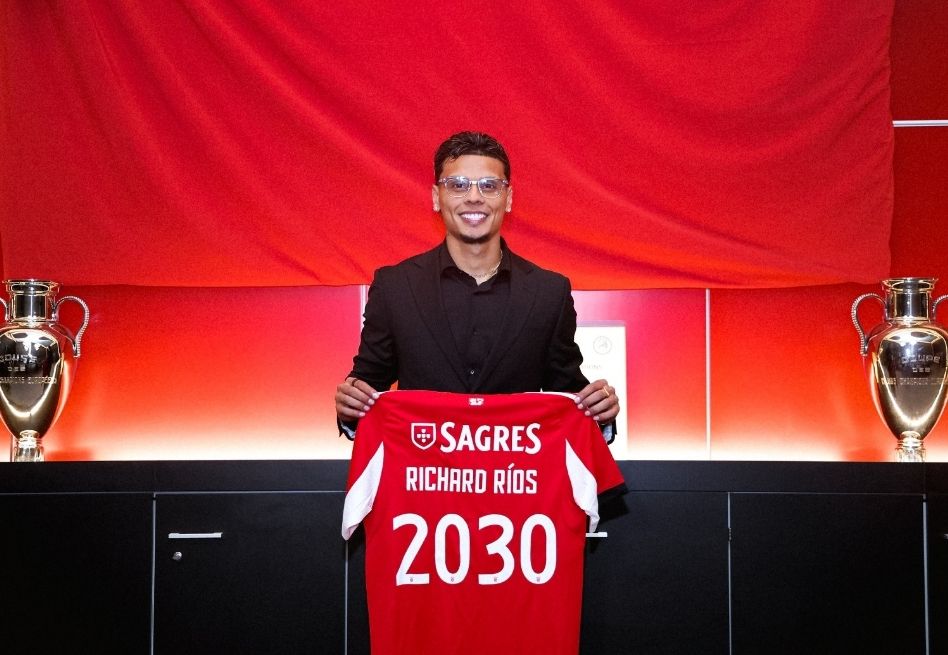 Richard Ríos ya viste de rojo: primeras imágenes del nuevo fichaje de Benfica