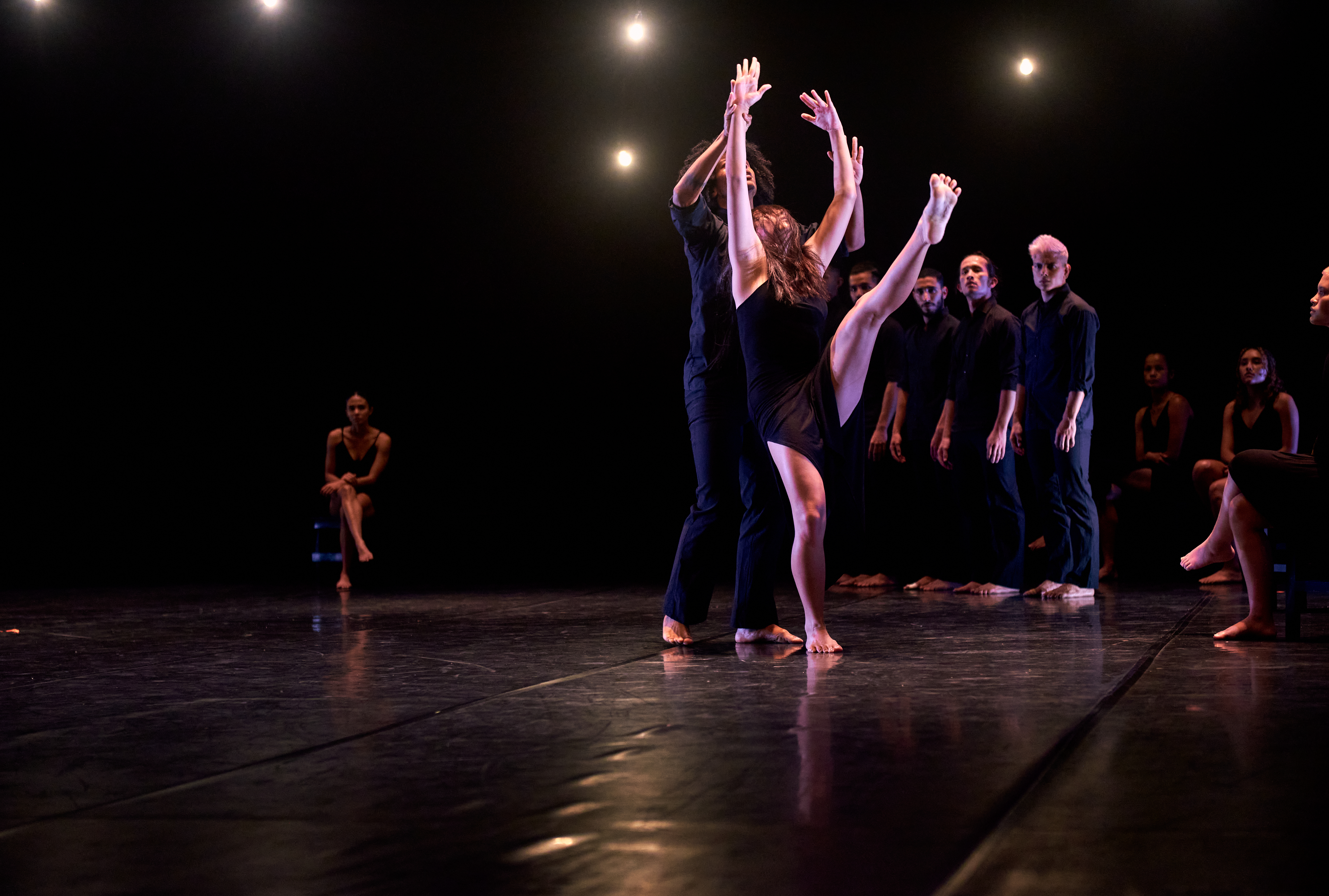 La Compañía de Danza Contemporánea de Incolballet se presentó en el Teatro Jorge Eliécer Gaitán con las obras "LAK" y "La cura".