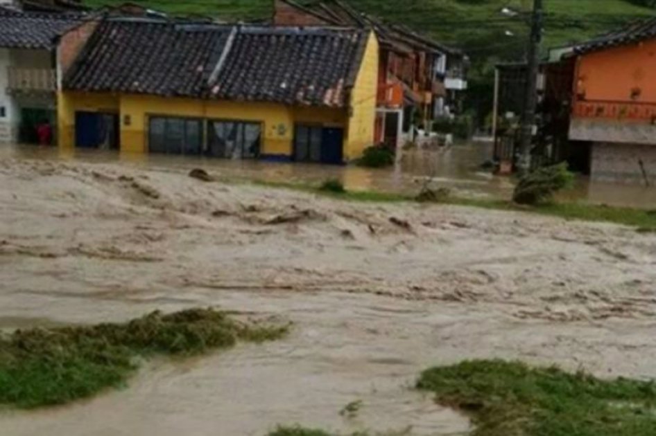 Reportan que son 48 los muertos por avalancha en Salgar