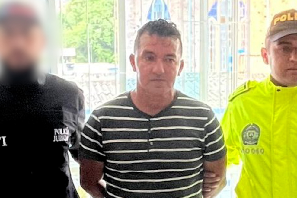 Medida de aseguramiento a profesor de artes que habría abusado de sus alumnas