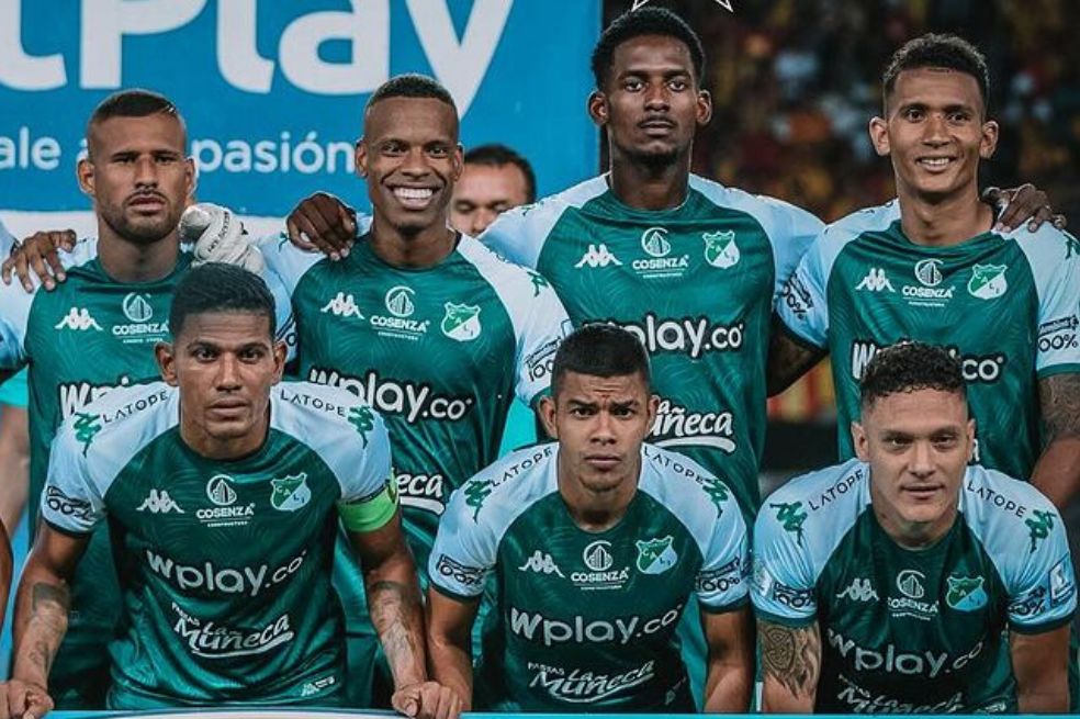 Hinchas azucareros encararon a jugador del Deportivo Cali en aeropuerto: video