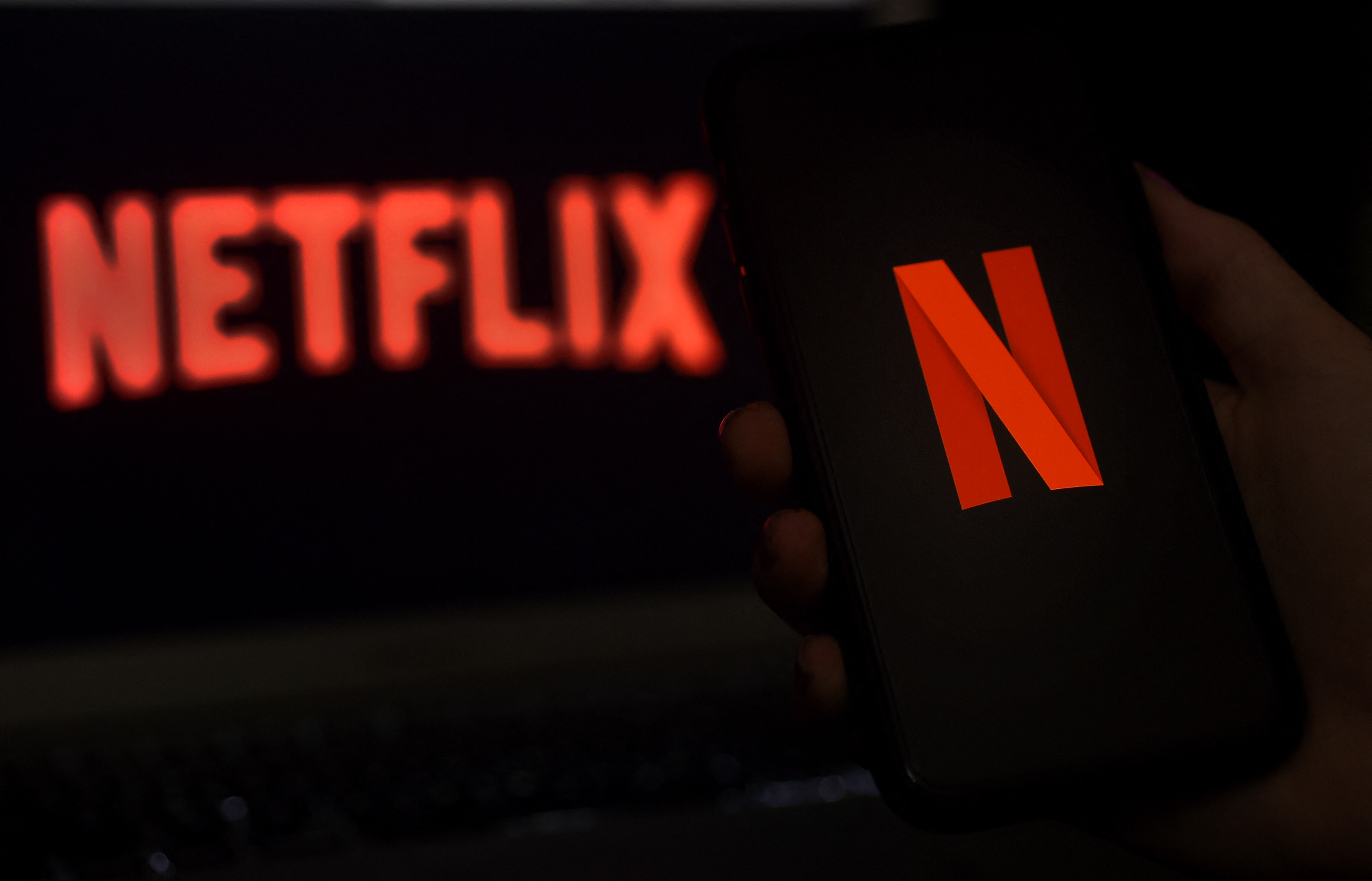 ¿Cómo saber quién usa mi cuenta de Netflix y cuántos dispositivos están conectados?