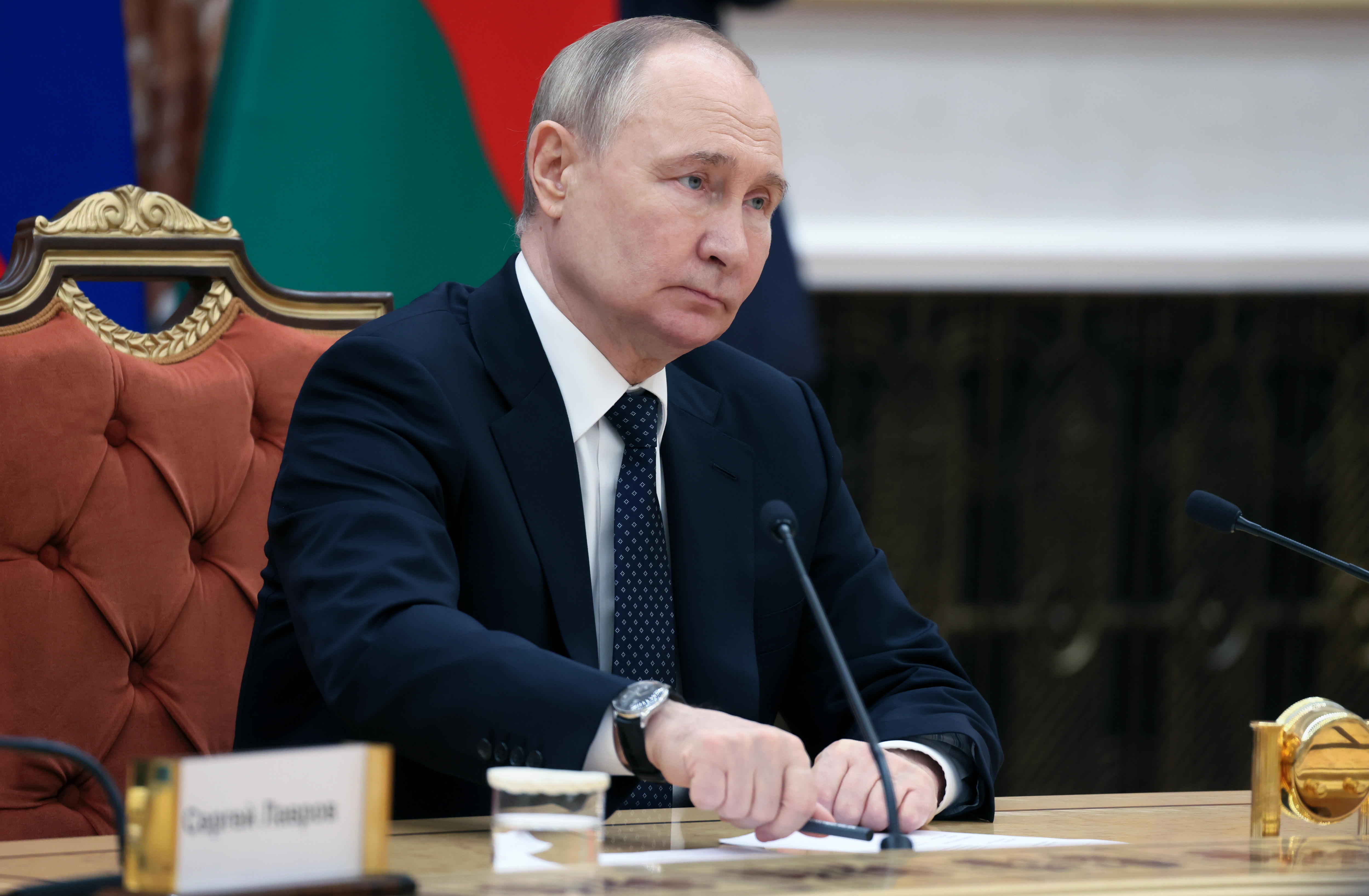 Putin pide la reanudación de las negociaciones de paz con Ucrania
