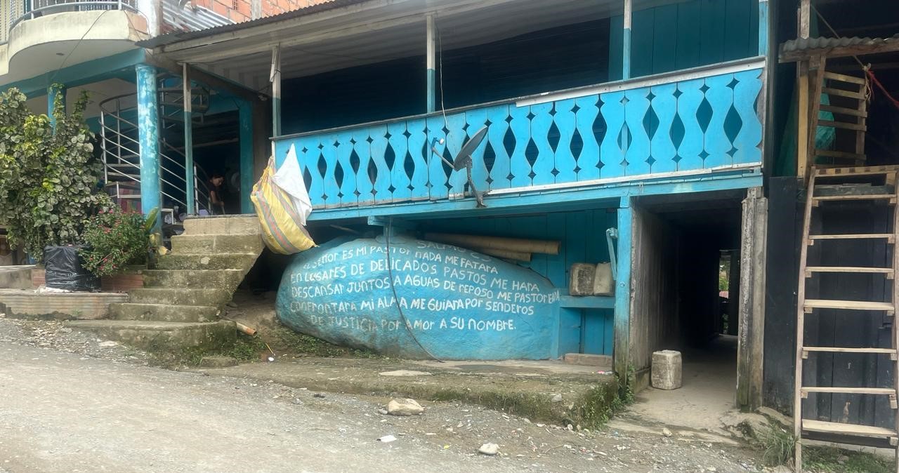 Al ser uno de los puntos más bajos del cañón, el caserío de Honduras tiene control sobre todo lo que sube y baja hacia los otros corregimientos y veredas.