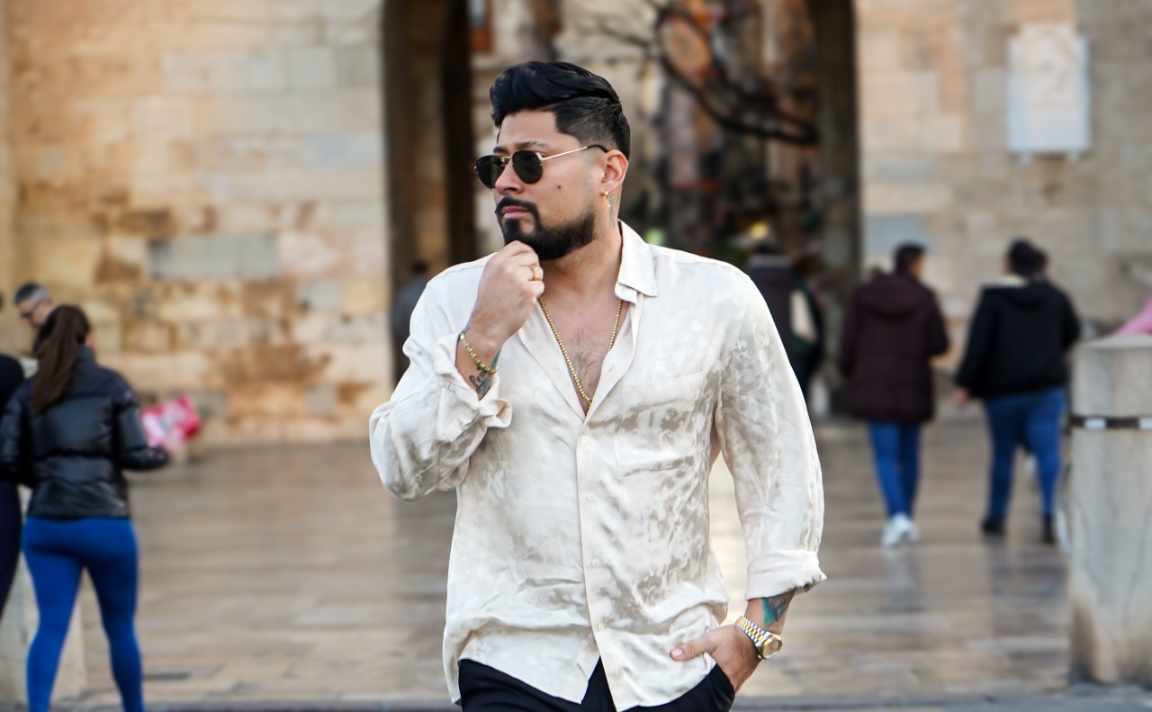 Lowe León, cantante colombiano.