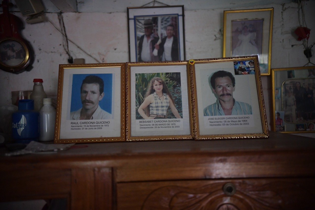 retratos de personas dadas por desaparecidas.
