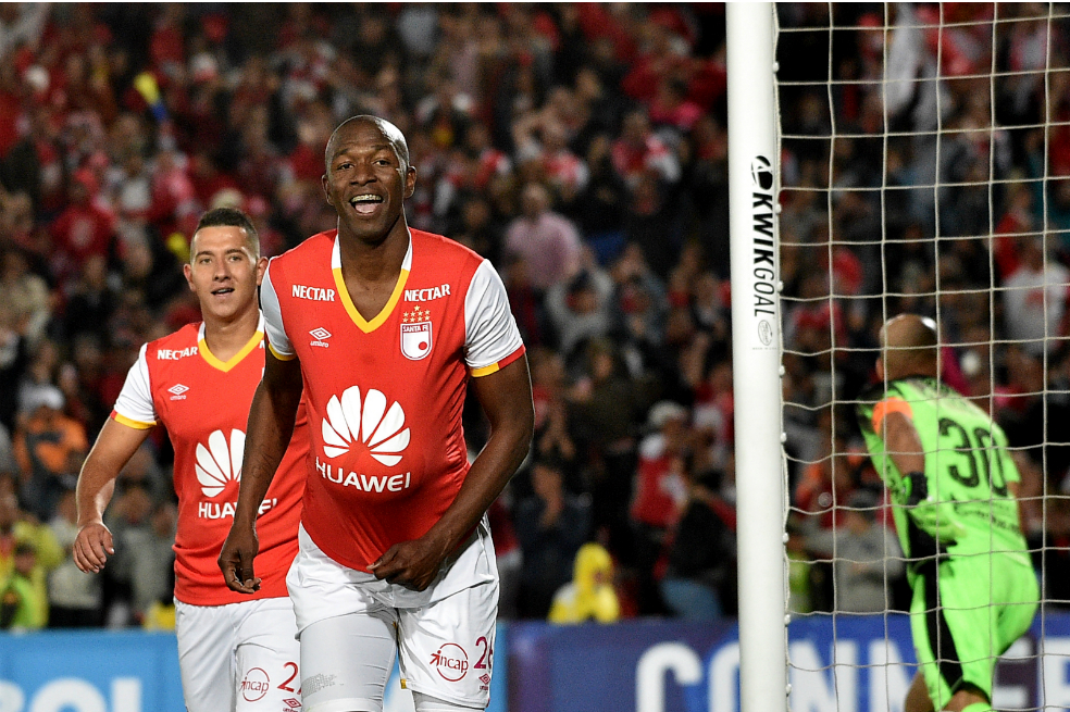 Javier López, suspendido ocho fechas