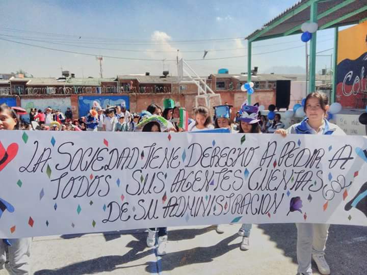 La paz se teje con valores y emociones en un colegio de San Cristóbal